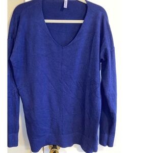 Jouica size XL Royal blue sweater beautiful